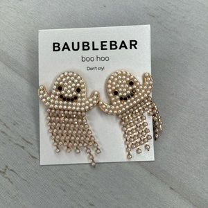NWT BaubleBar Boo Hoo Ghost Pearl Beaded Chandelier Halloween Earrings
